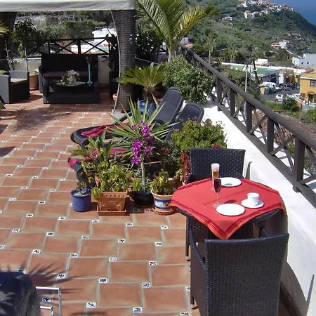 Apartamento Aptos Monasterio De San Antonio 4 *