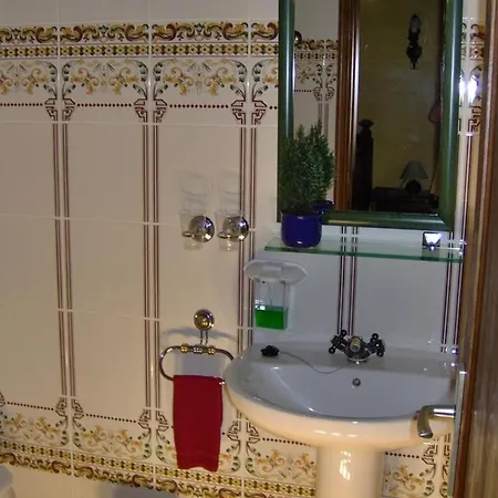 Apartment Aptos Monasterio De San Antonio 4